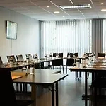 Grand De La Seine 4*