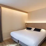 Grand De La Seine Hotel