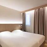 Grand De La Seine 4*