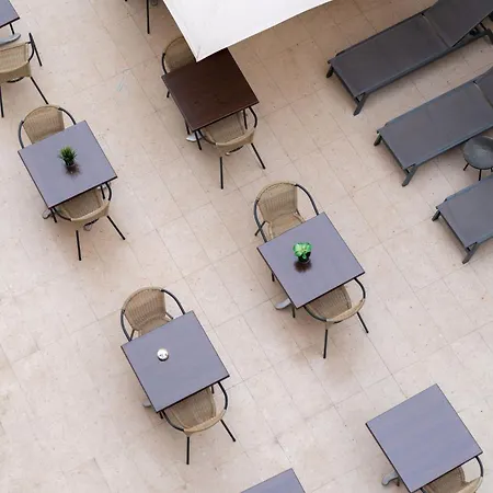 Hotel Kyriad Centre 4*