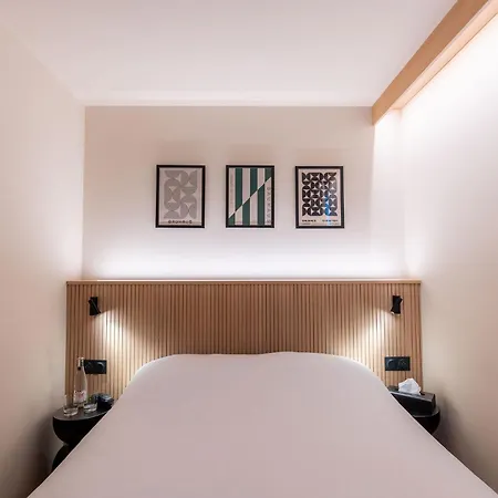 Отель Grand De La Seine 4*