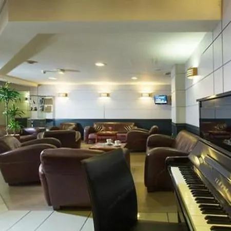 Grand De La Seine Otel 4*