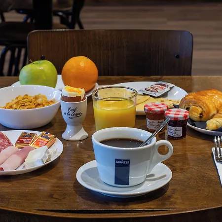 Grand De La Seine Ξενοδοχείο 4*