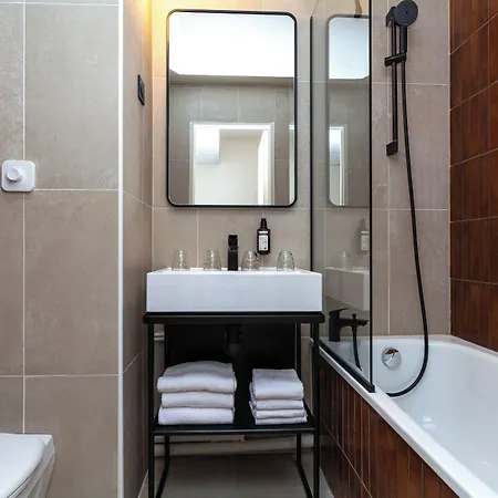 Kyriad Centre Hotel