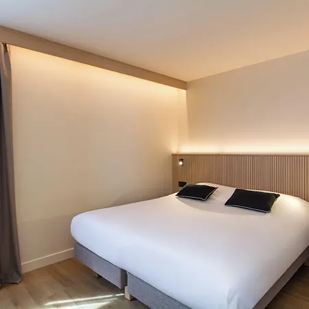 Grand De La Seine Otel