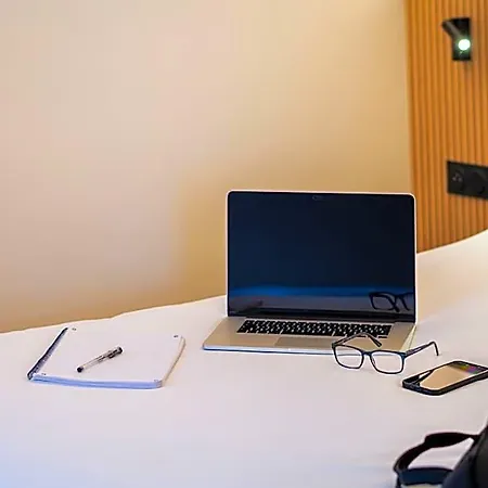 Grand De La Seine Hotell 4*