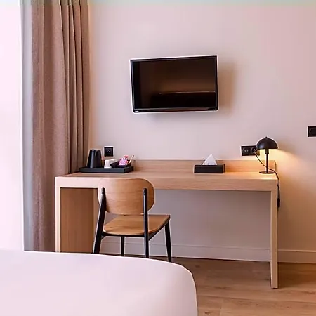 Grand De La Seine Hotell 4*