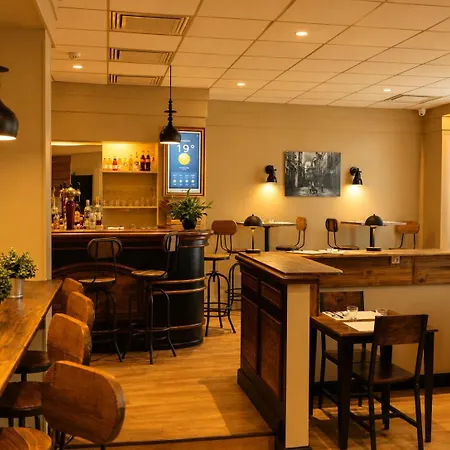 Grand De La Seine 4*