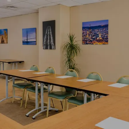 Grand De La Seine Hotell 4*