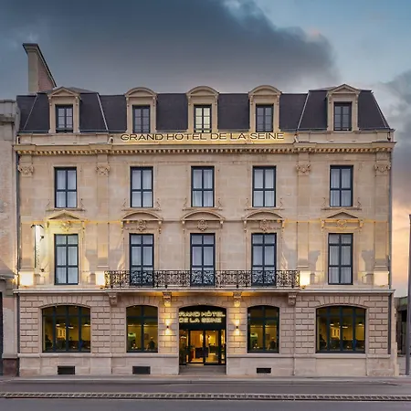 Grand De La Seine