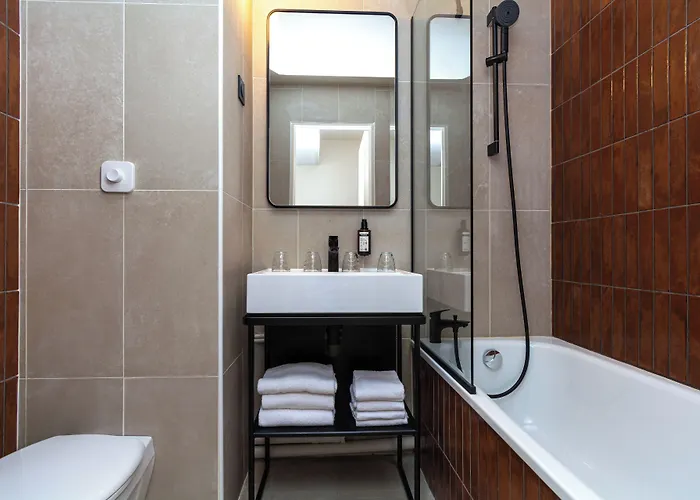 Grand De La Seine Отель