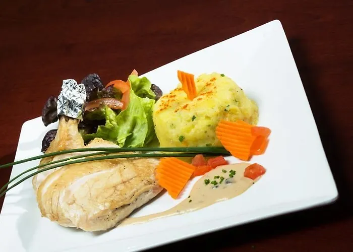 Grand De La Seine Отель